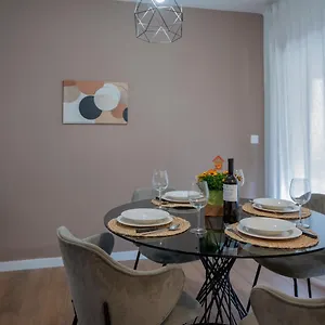 Apartman Rose-2025 Renovated Garden View Appartamento